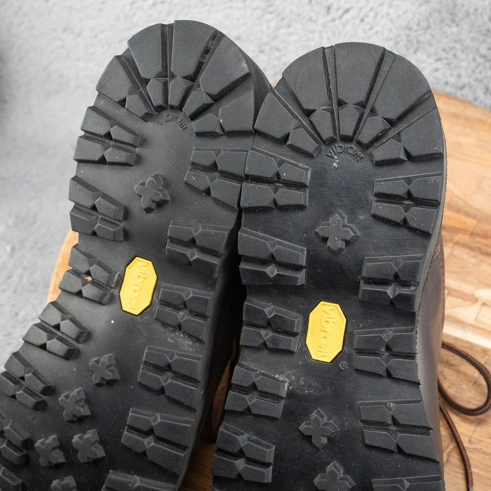 Danner 45200 Explorer Boots Gore-Tex Vibram Lug MADE IN USA 10.5 EE Wide